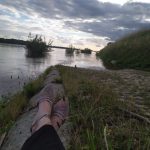 Une pause au bord de l'eau pour représenter le fait de prendre le temps faire une pause